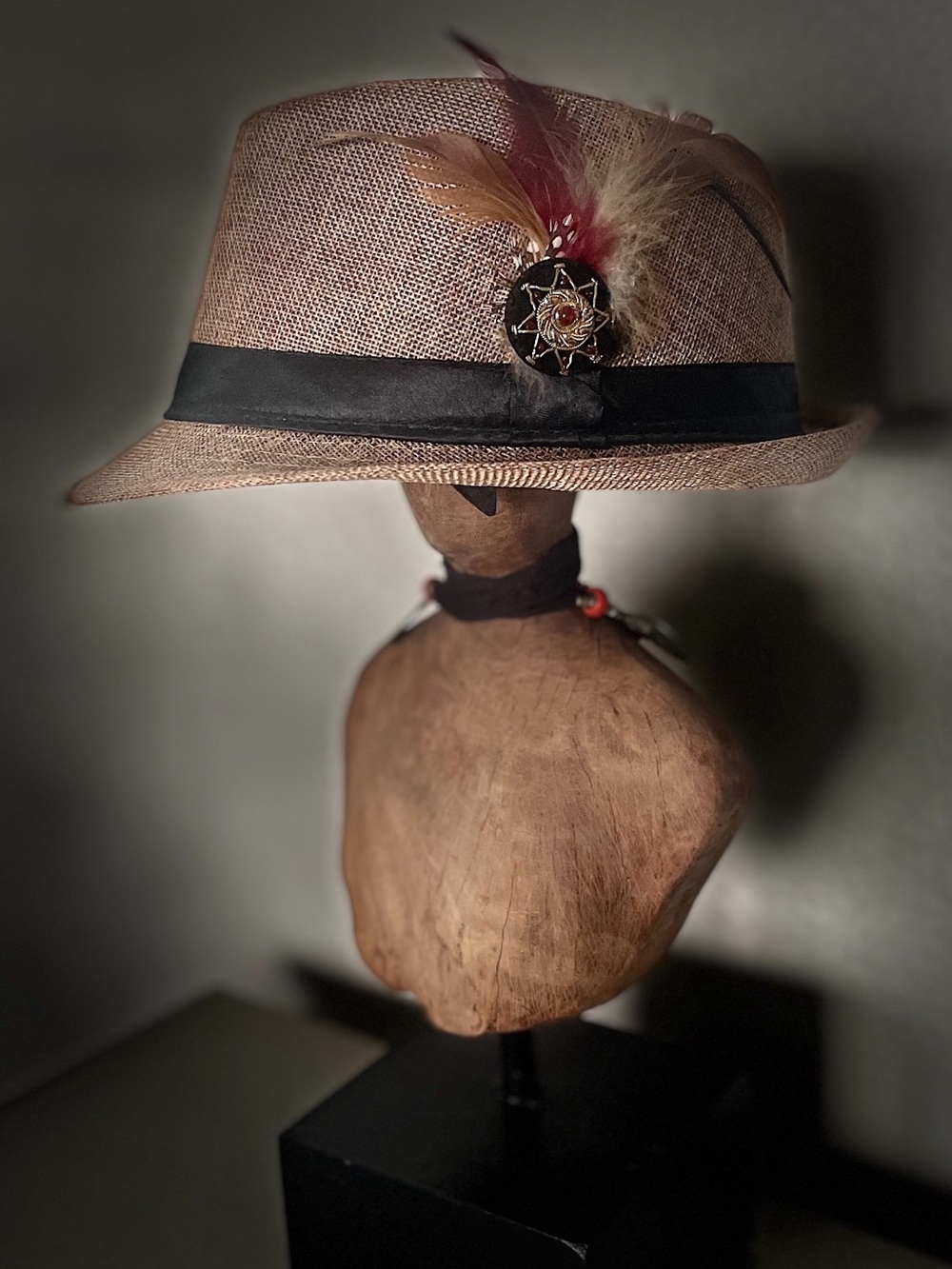 Women’s Beige Straw Fedora with Black Band and vintage velvet button and feather